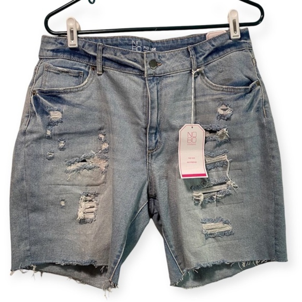 No Boundaries Shorts Jr Women’s Size 17 Mid Rise Ripped New Tags